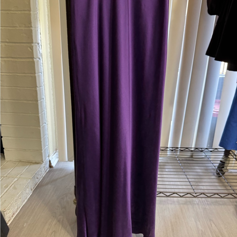 Aidan Mattox Gown Purple Silk beaded  0-2 - Picture 4 of 5